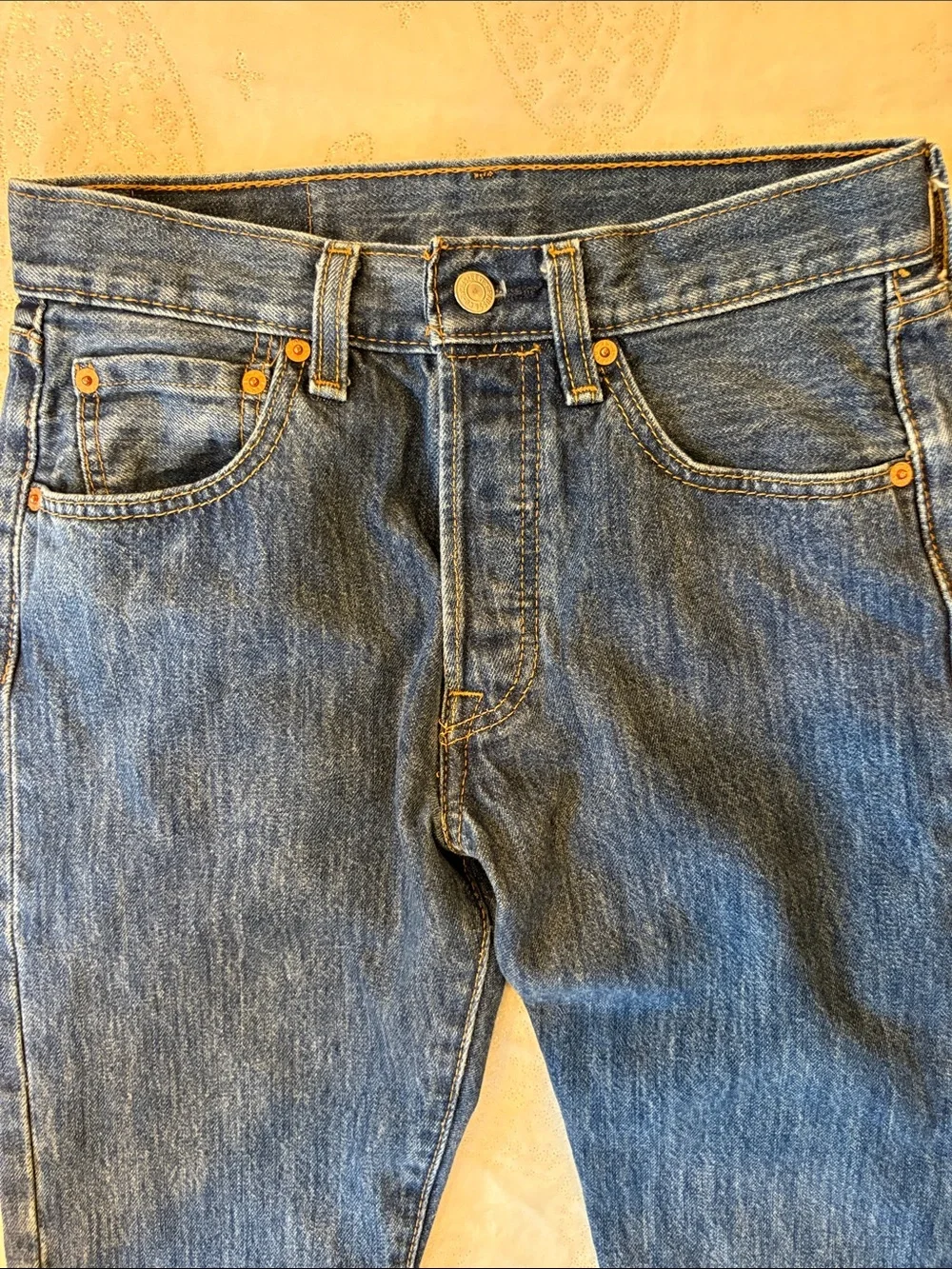 Classic 501 Levi's Men's Straight Jeans - Deep Blue Denim 100% Cotton    28X32
